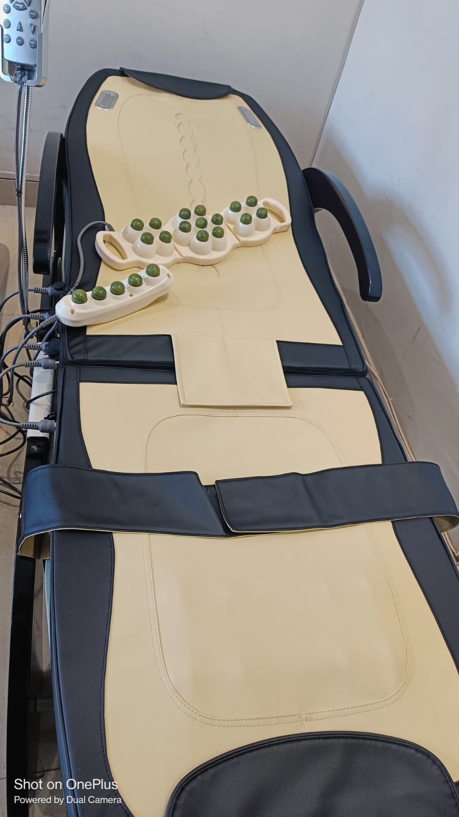 v6 massage bed